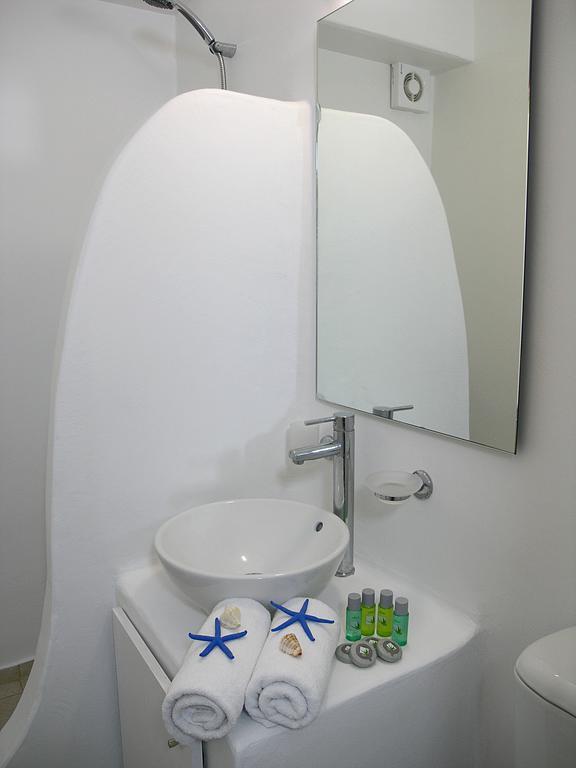 Blue & White Apartment *