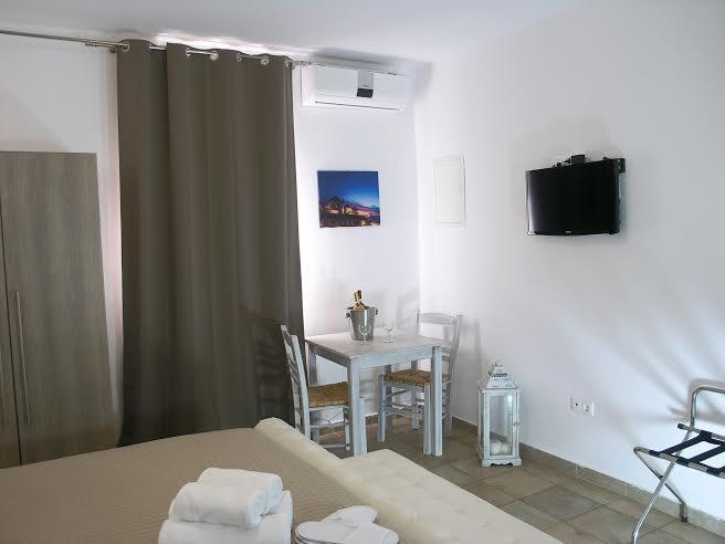 Blue & White Apartment *